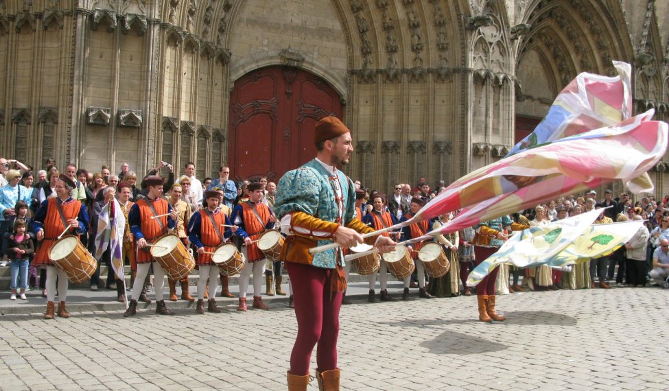 "Pennons" a festive day in the Vieux-Lyon District